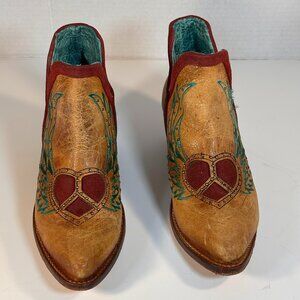 Women's Size 6 Corral Ankle Boots